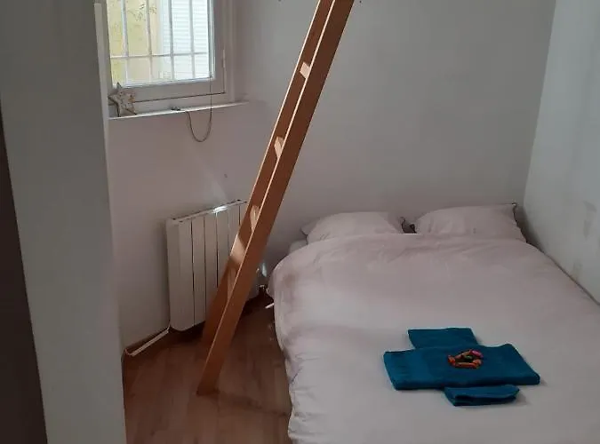 Cosy In Montmartre *